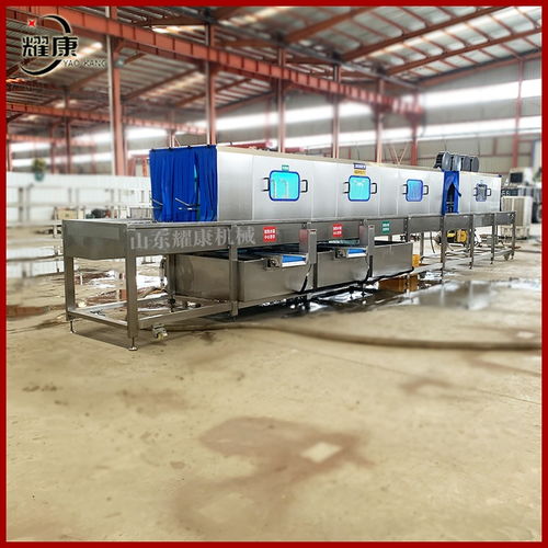 全自動洗筐機 食品廠周轉(zhuǎn)筐油污漬清洗的技術(shù)解決方案